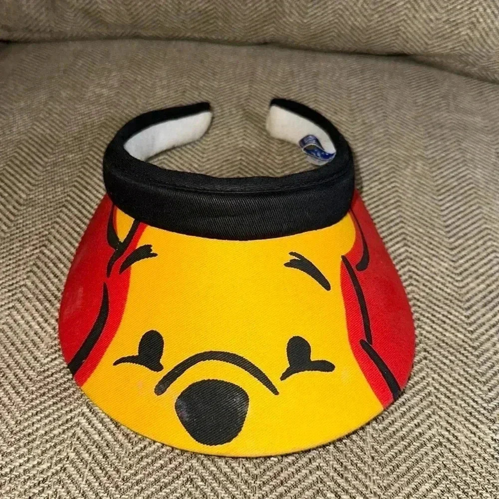 ‼️RARE HARD TO FIND‼️ VINTAGE DISNEY WINNIE THE POOH COTTON SUNVISOR SHIELD